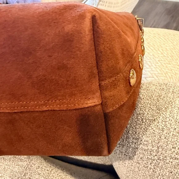 NWT Madewell Essentials Suede Bucket Bag with studded strap detail in brown - Picture 12 of 12